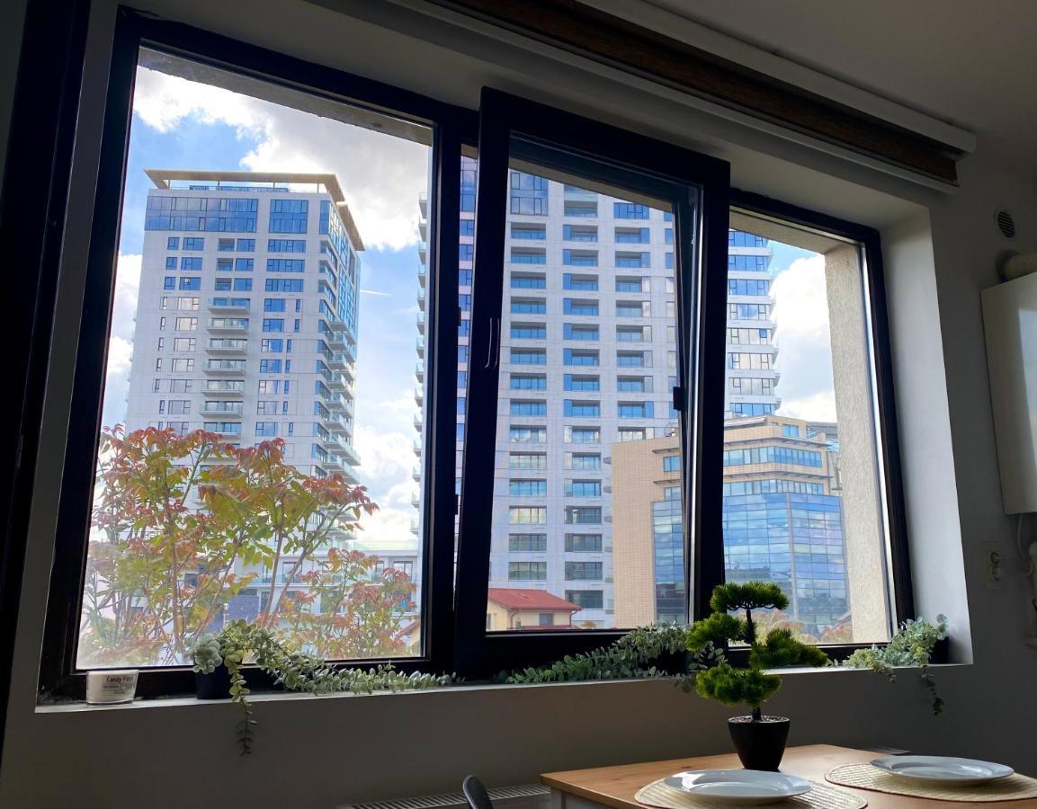 Cozy Apartment With Self Check-In Near Promenada Mall And Verdi Park Bukarest Eksteriør billede