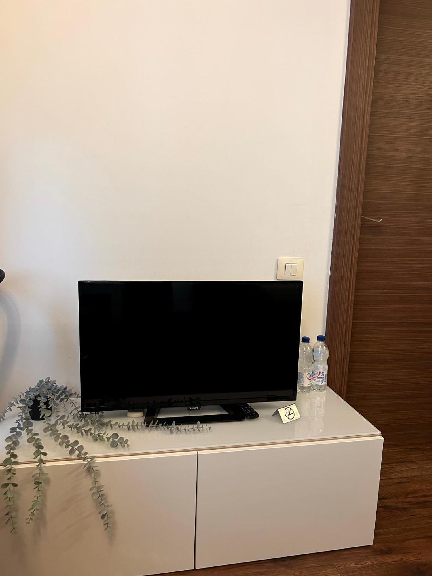 Cozy Apartment With Self Check-In Near Promenada Mall And Verdi Park Bukarest Eksteriør billede
