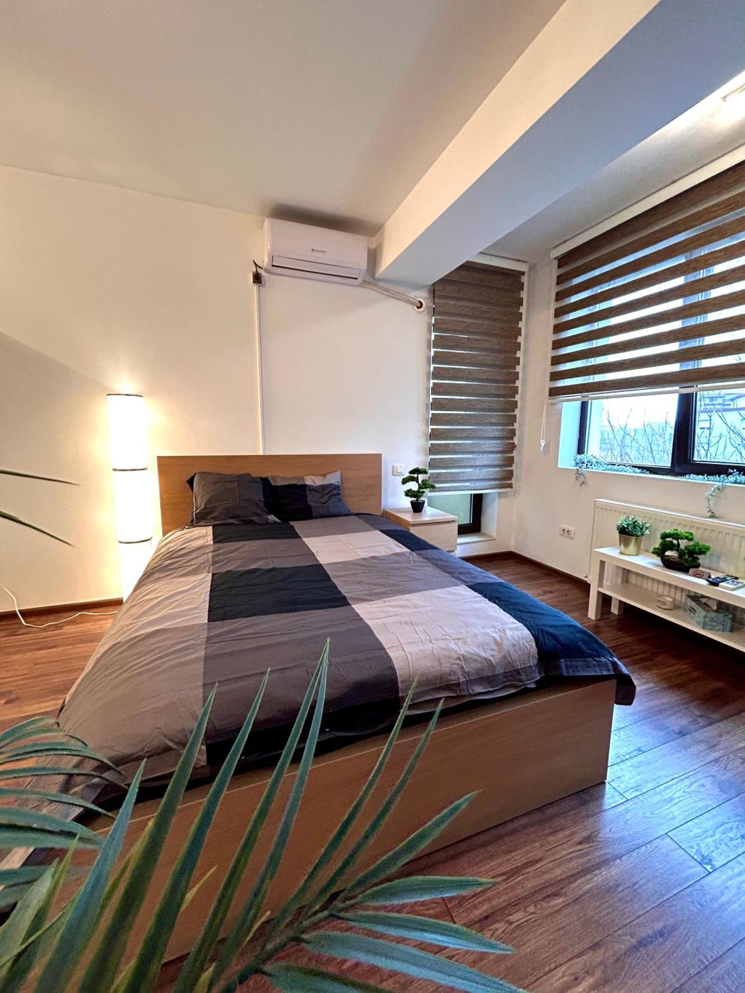 Cozy Apartment With Self Check-In Near Promenada Mall And Verdi Park Bukarest Eksteriør billede