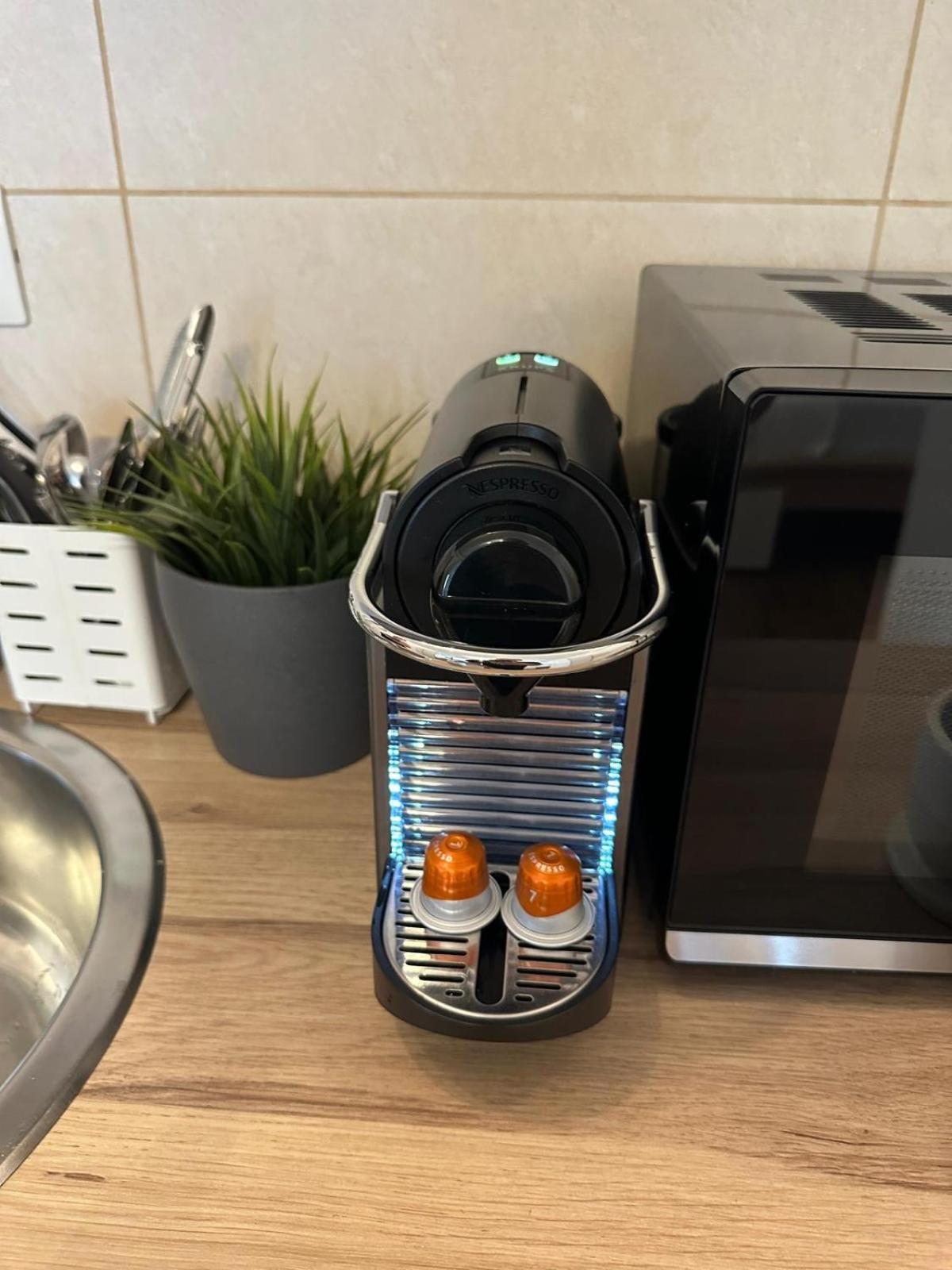 Cozy Apartment With Self Check-In Near Promenada Mall And Verdi Park Bukarest Eksteriør billede
