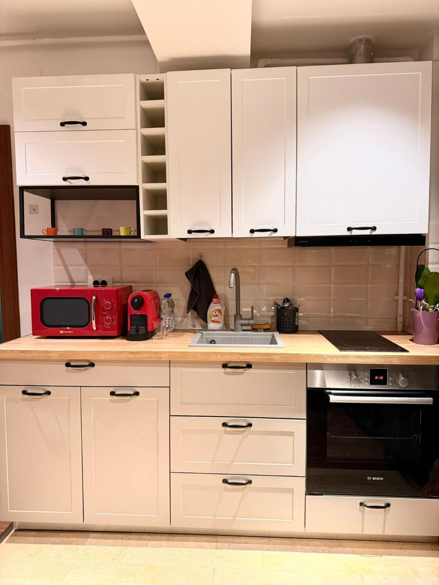 Cozy Apartment With Self Check-In Near Promenada Mall And Verdi Park Bukarest Eksteriør billede