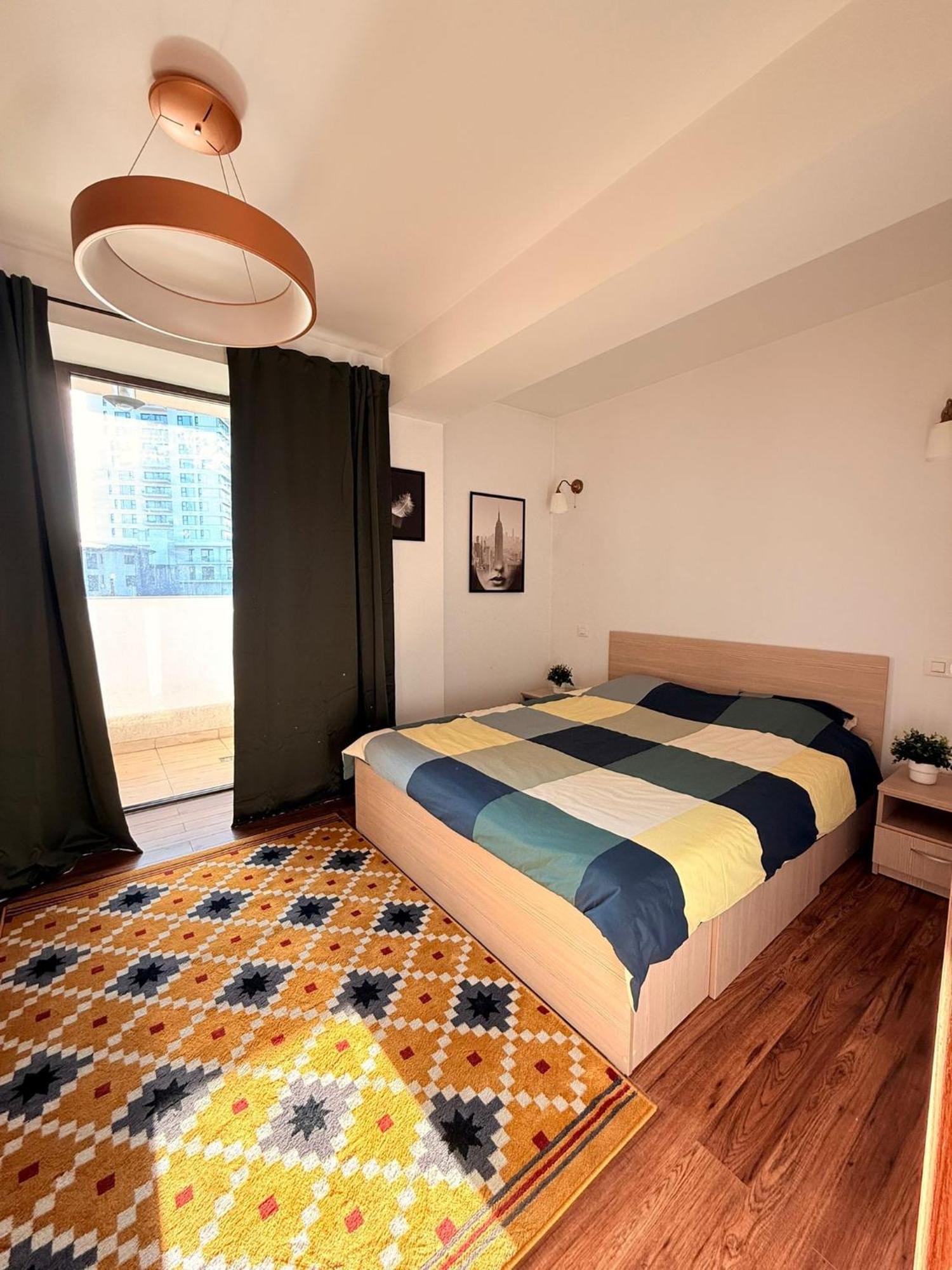 Cozy Apartment With Self Check-In Near Promenada Mall And Verdi Park Bukarest Eksteriør billede